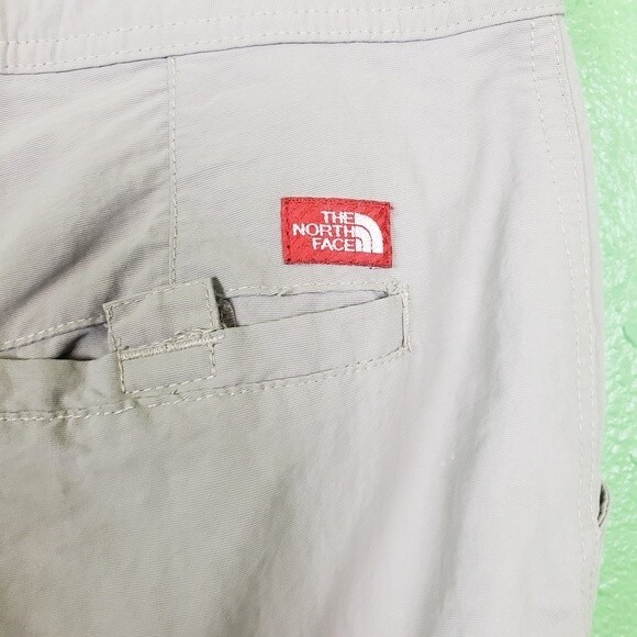 The North Face tan hiking cargo capris size 4 - Picture 9 of 11